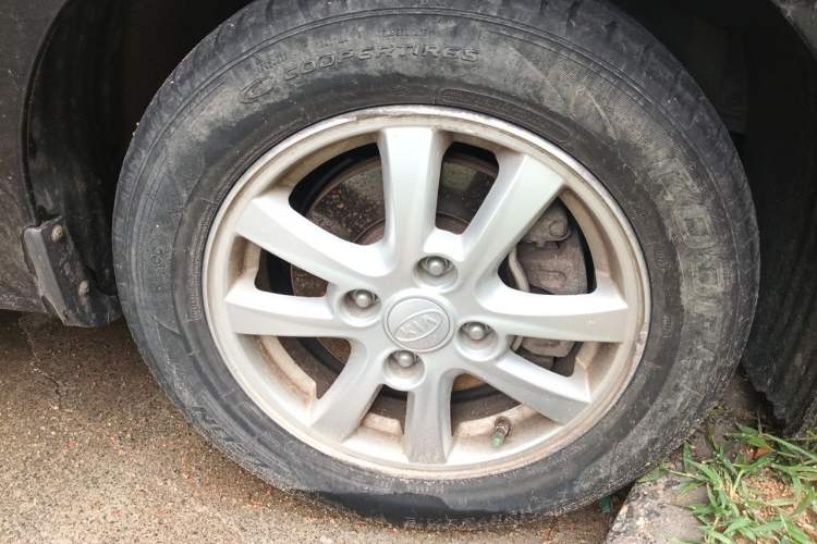 Used Kia Cerato 2012 1.6L MT GL Right Front Wheel Hub