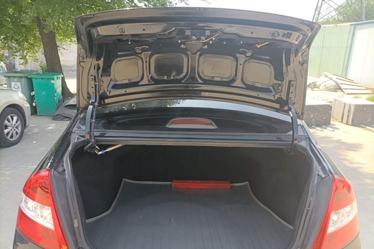 Used Kia Cerato 2012 1.6L MT GL Trunk
