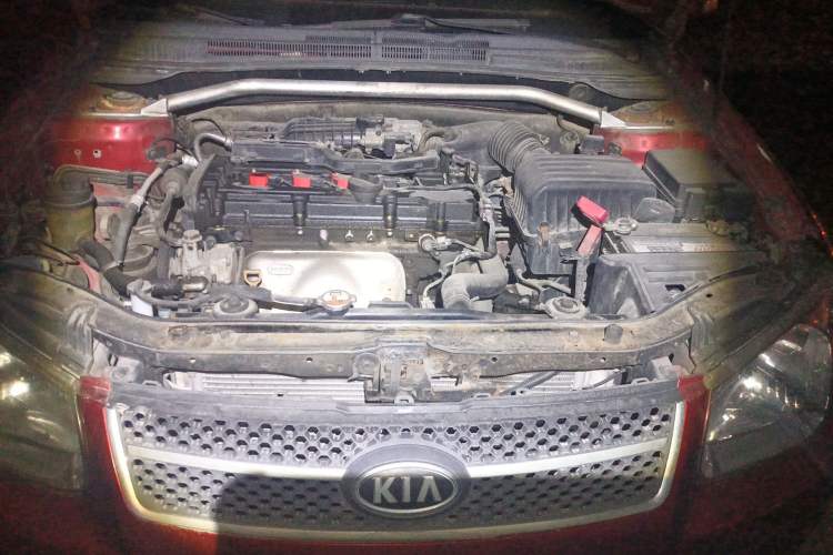 Used Kia Cerato 2012 1.6L MT GL Engine Bay