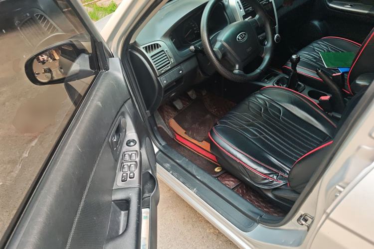 Used Kia Cerato 2012 1.6L MT GL Driver Seat