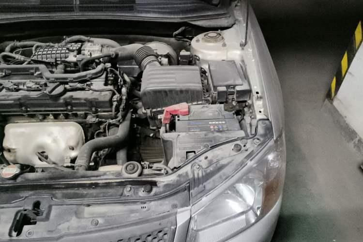 Used Kia Cerato 2012 1.6L MT GL Engine Bay Left