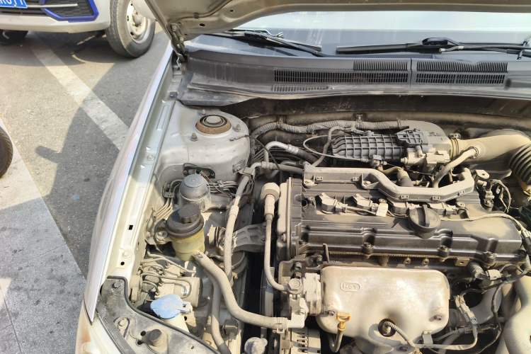 Used Kia Cerato 2012 1.6L AT GL Engine Bay Right