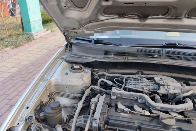 Used Kia Cerato 2012 1.6L MT GL Engine Bay Right