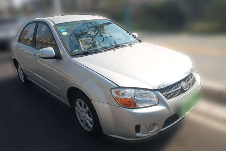 Used Kia Cerato 2012 1.6L MT GL Front Right 45 Deg
