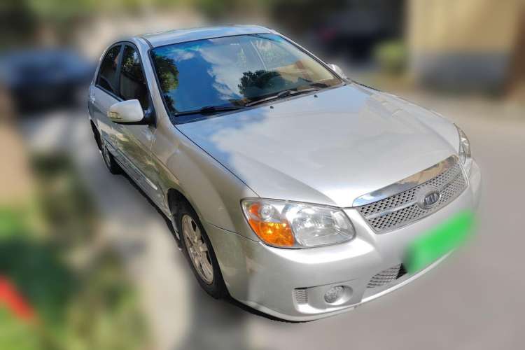 Used Kia Cerato 2012 1.6L MT GL Front Right 45 Deg