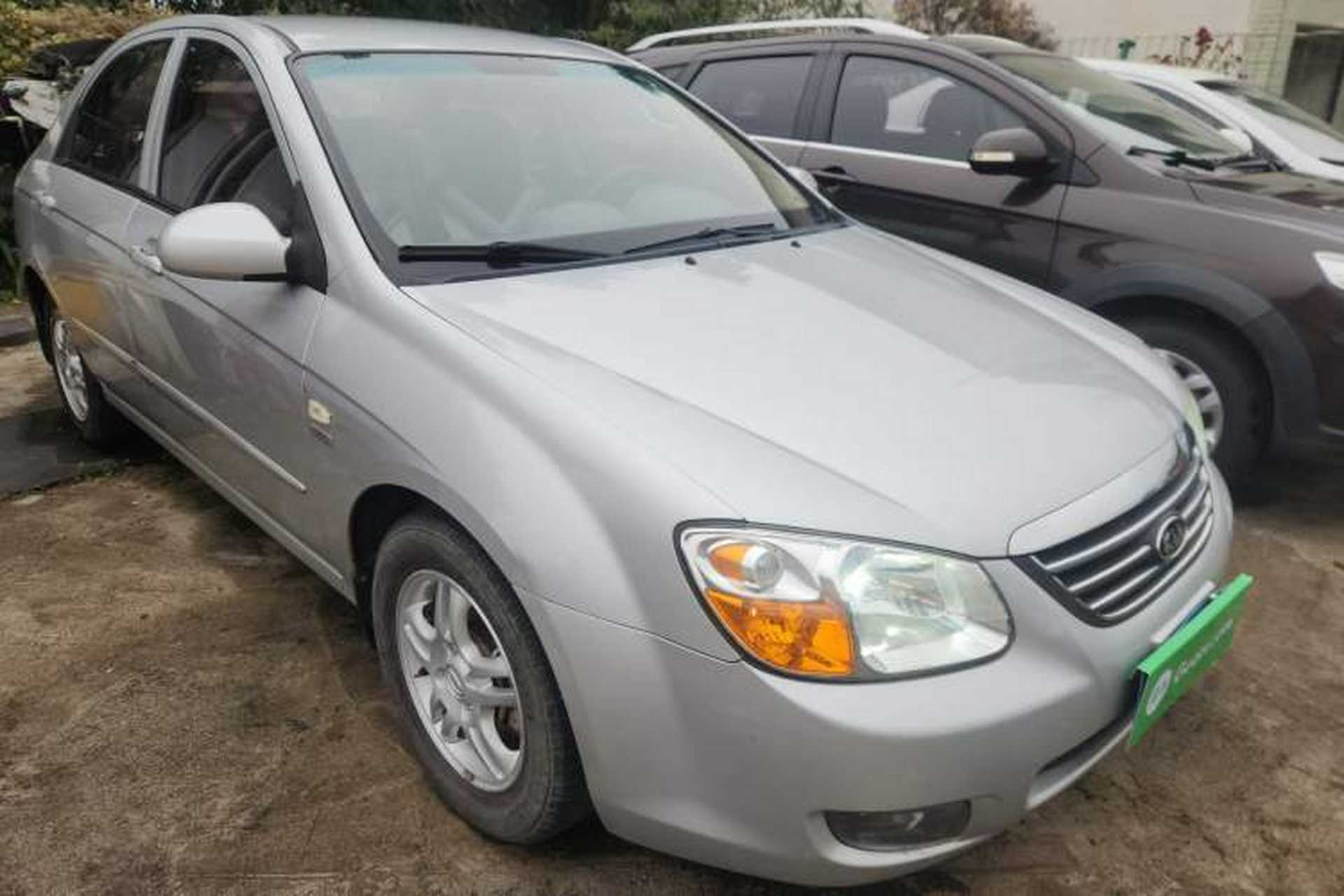 Used Kia Cerato 2012 1.6L MT GL Front Right 45 Deg
