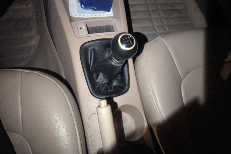 Used Kia Cerato 2012 1.6L MT GL Gear Lever