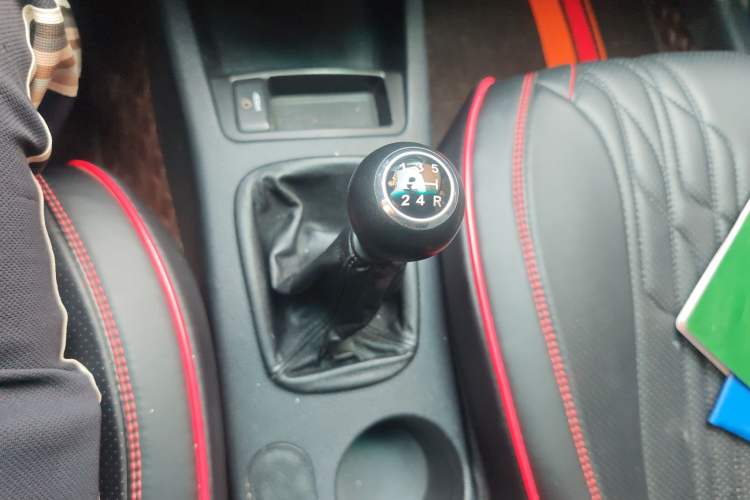 Used Kia Cerato 2012 1.6L MT GL Gear Lever