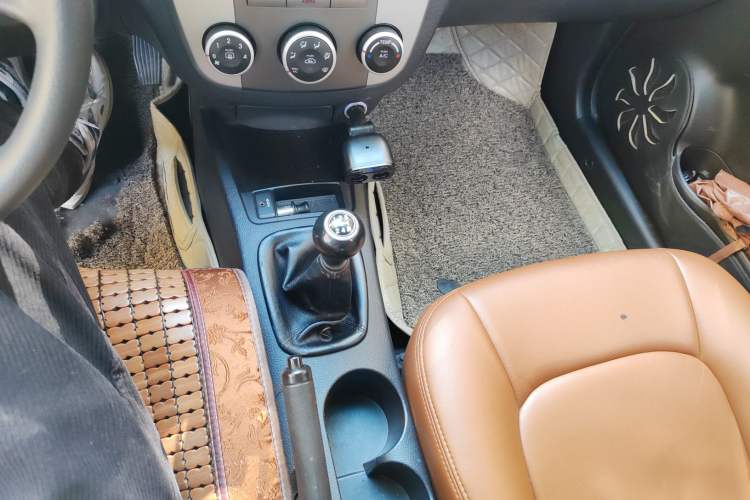 Used Kia Cerato 2012 1.6L MT GL Gear Lever