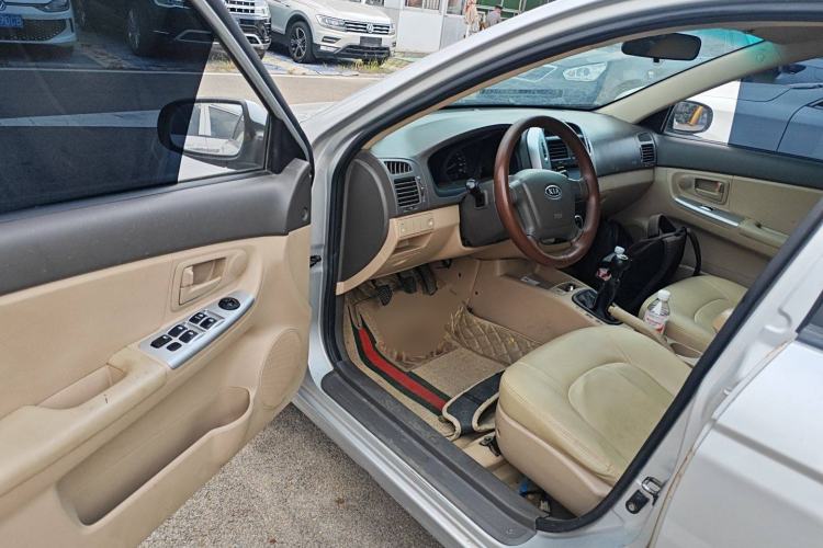 Used Kia Cerato 2012 1.6L MT GL Interior 3