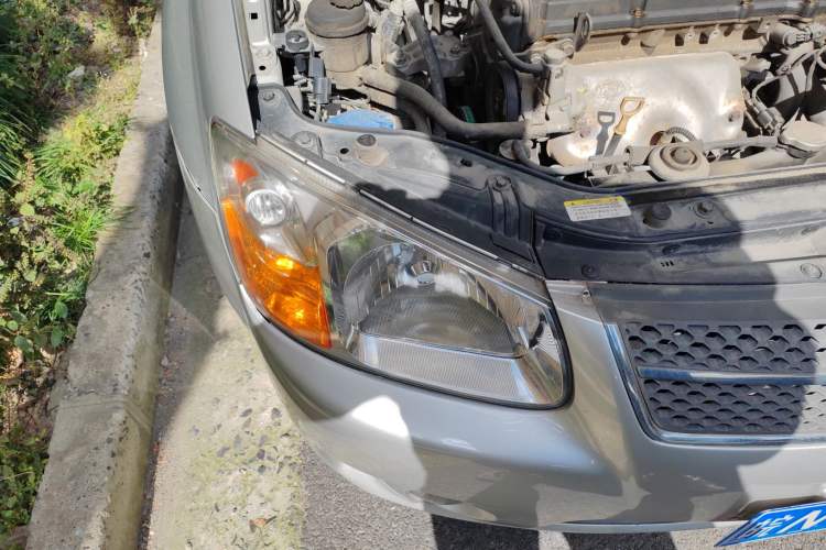 Used Kia Cerato 2012 1.6L MT GL Right Front Headlight