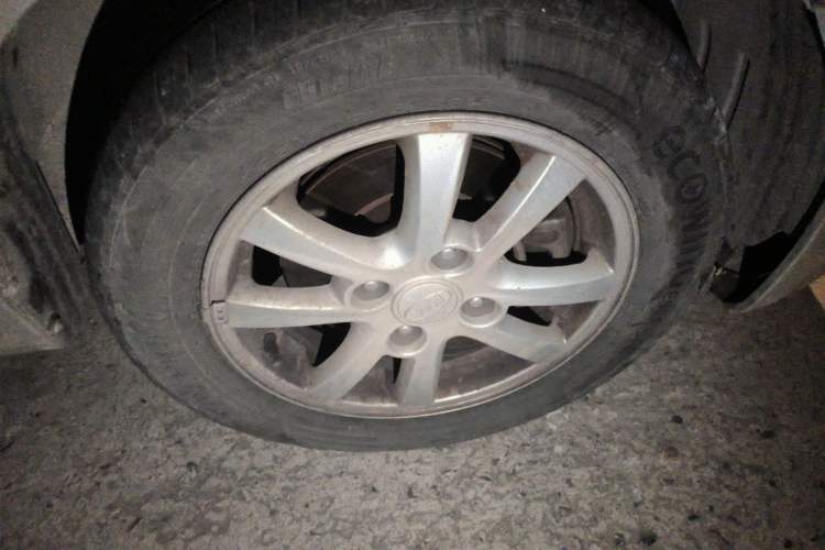 Used Kia Cerato 2012 1.6L MT GL Right Front Wheel Hub
