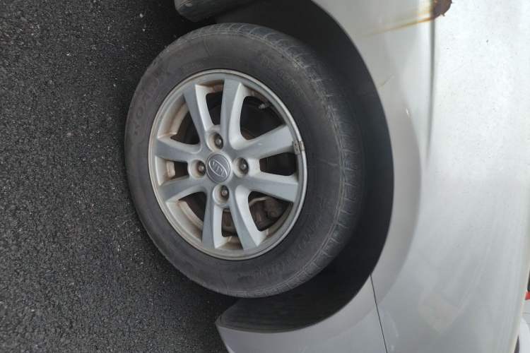 Used Kia Cerato 2012 1.6L MT GL Right Front Wheel Hub