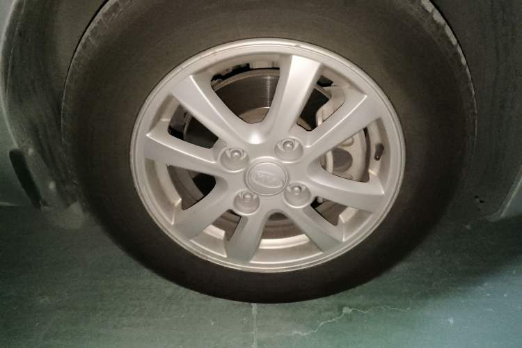 Used Kia Cerato 2012 1.6L MT GL Right Front Wheel Hub