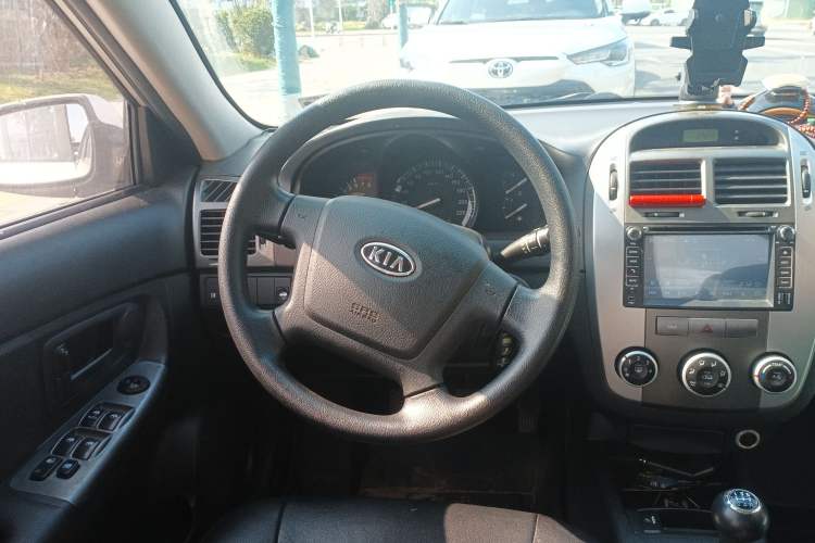 Used Kia Cerato 2012 1.6L MT GL Steering Wheel