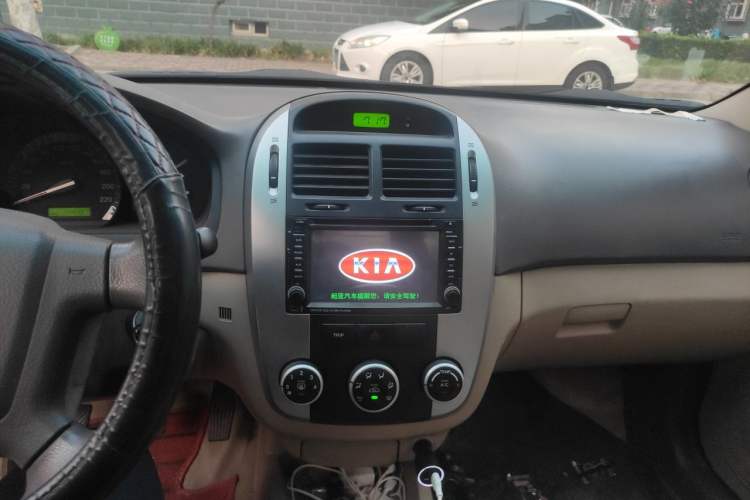 Used Kia Cerato  Audio And AC Panel