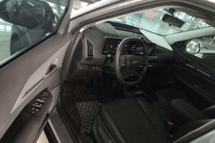 Used Kia EV5 2024 530 Light Driver Seat