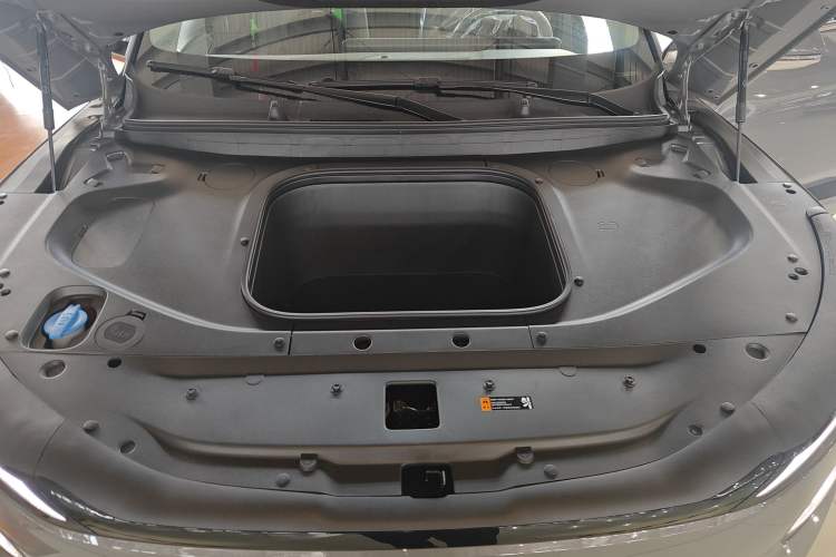 Used Kia EV5 2025 530 Air Engine Bay