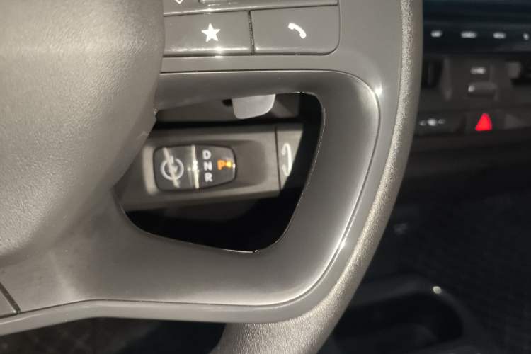 Used Kia EV5 2024 530 Light Gear Lever