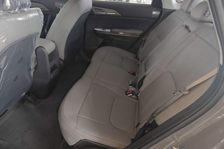 Used Kia EV5 2025 530 Air Interior 4