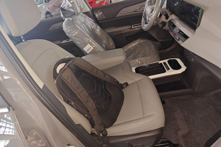 Used Kia EV5 2025 530 Air Right Front Seat
