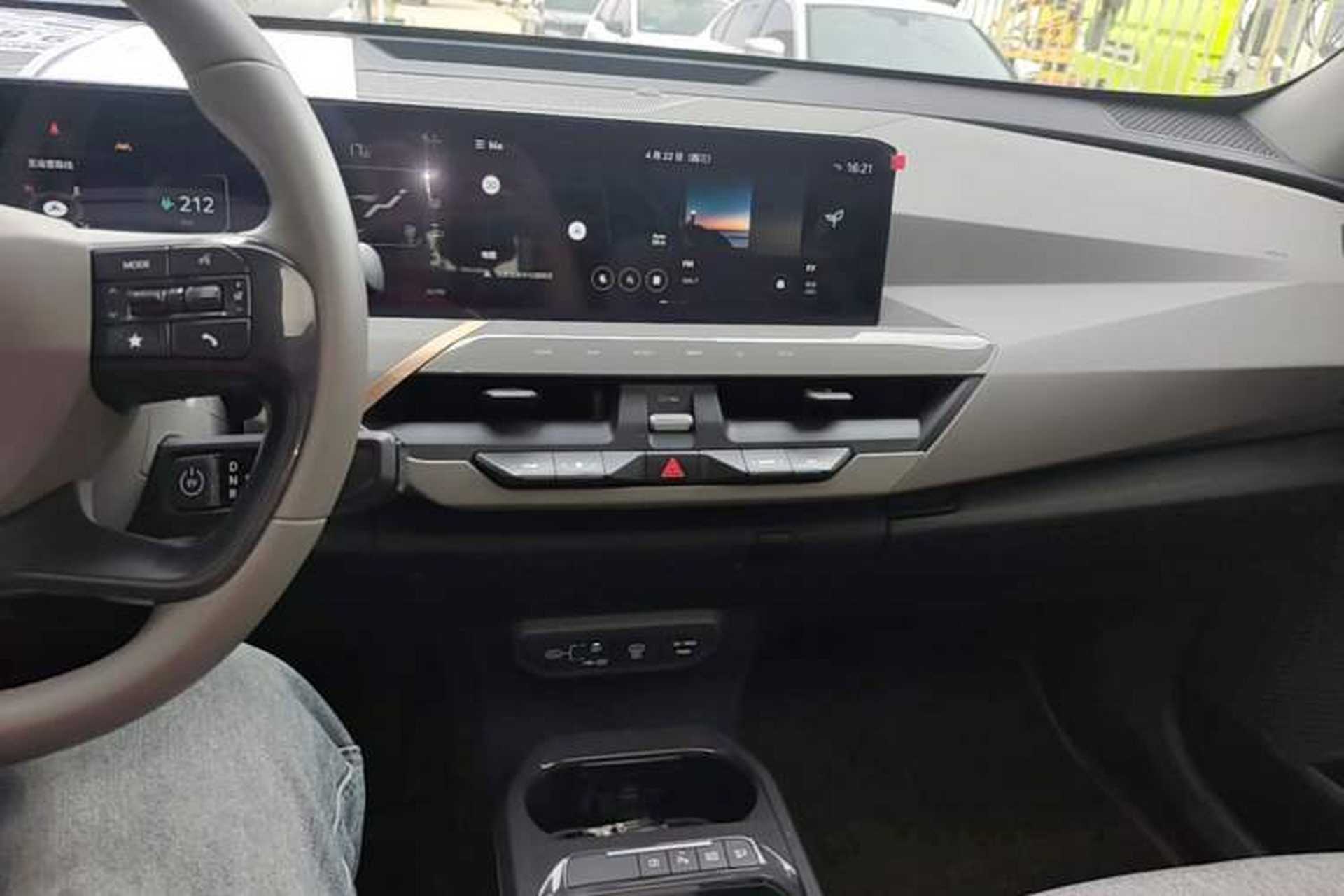 Used Kia EV5 2024 530 Land Audio And AC Panel