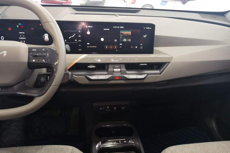 Used Kia EV5 2024 530 Land Audio And AC Panel