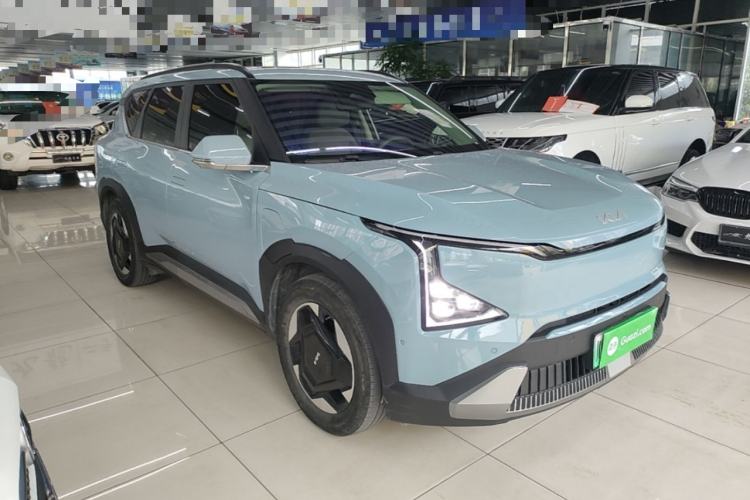 Used Kia EV5 2024 530 Land Front Right 45 Deg