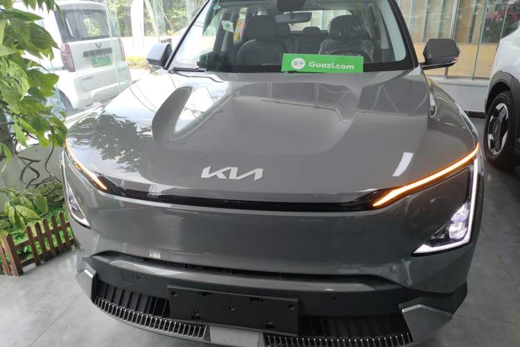 Used Kia EV5 2024 530 Light Exterior 1