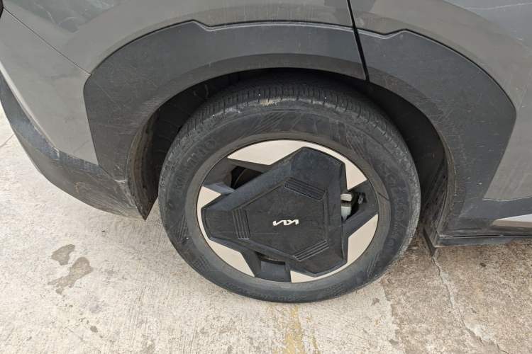 Used Kia EV5 2024 530 Light Exterior 2