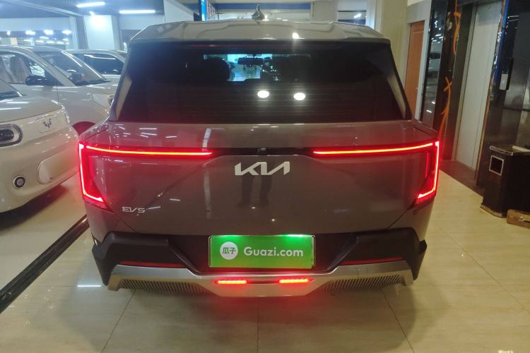 Used Kia EV5 2024 530 Light Exterior 4
