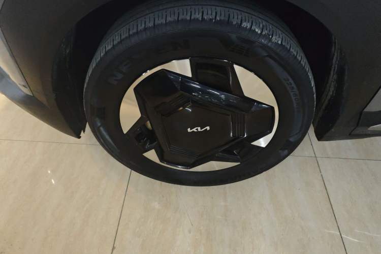 Used Kia EV5 2024 530 Light Exterior 7