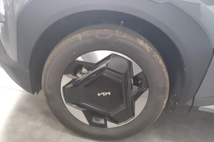 Used Kia EV5 2024 530 Light Exterior 7