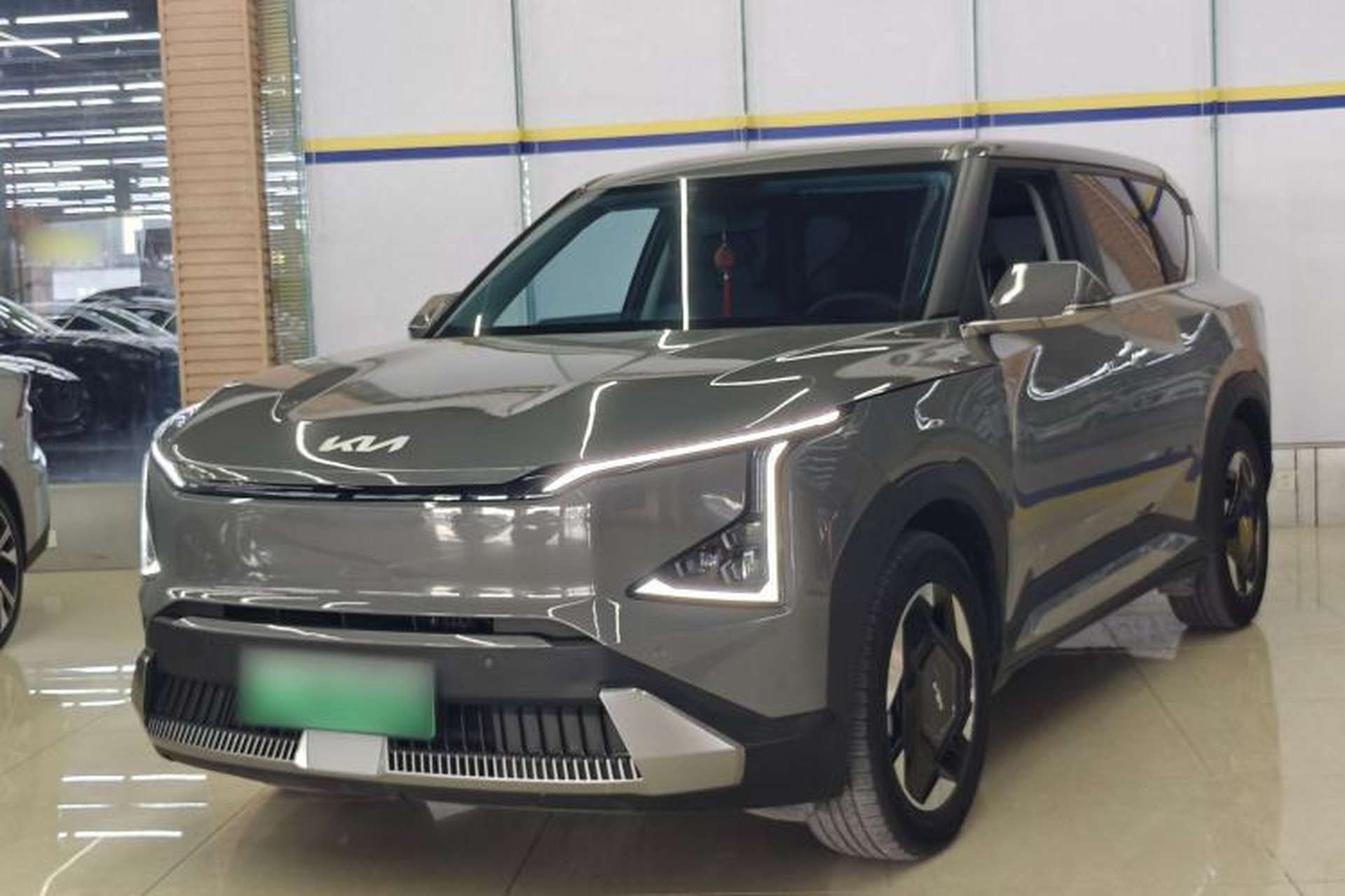 Used Kia EV5 2024 530 Light Front Left 45 Deg
