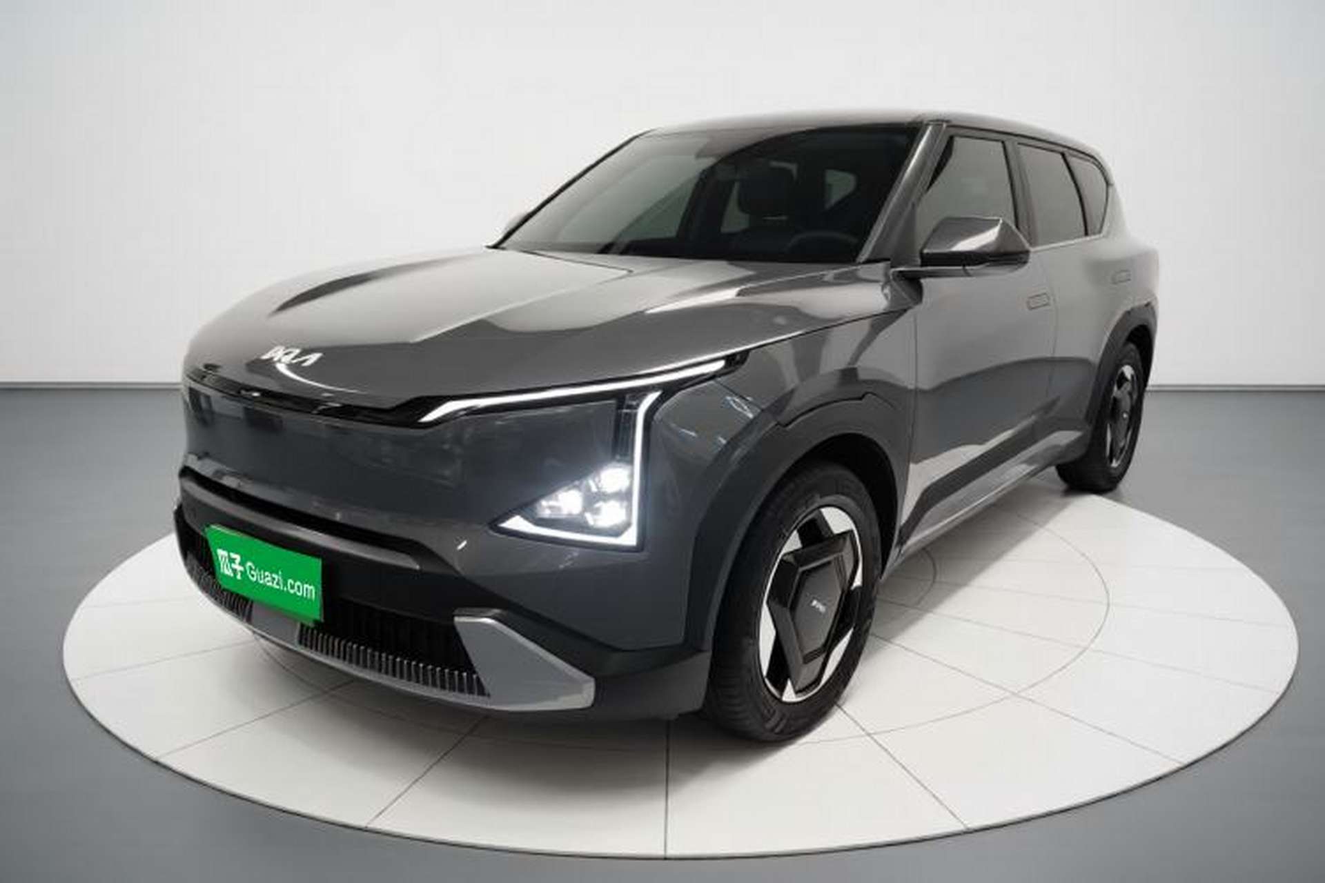 Used Kia EV5 2024 530 Light Front Left 45 Deg