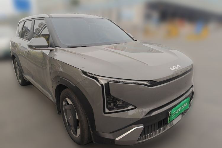 Used Kia EV5 2024 530 Air Front Right 45 Deg