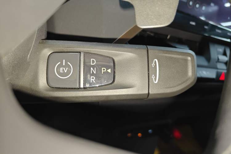 Used Kia EV5 2024 530 Light Gear Lever