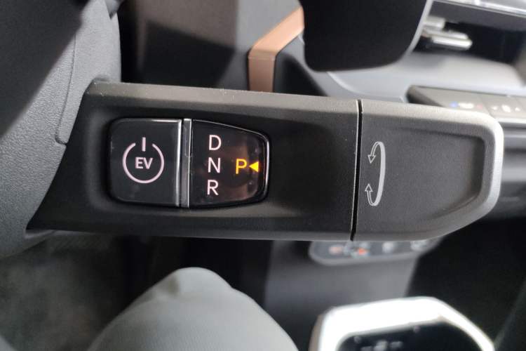 Used Kia EV5 2024 530 Light Gear Lever
