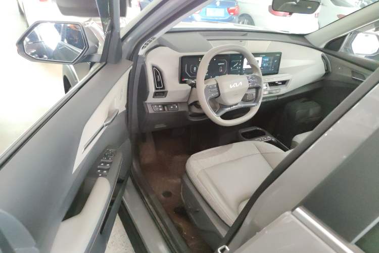 Used Kia EV5 2024 530 Air Interior 3