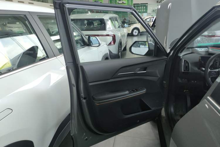Used Kia EV5 2024 530 Light Interior 7