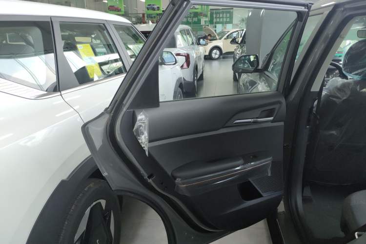 Used Kia EV5 2024 530 Light Interior 8