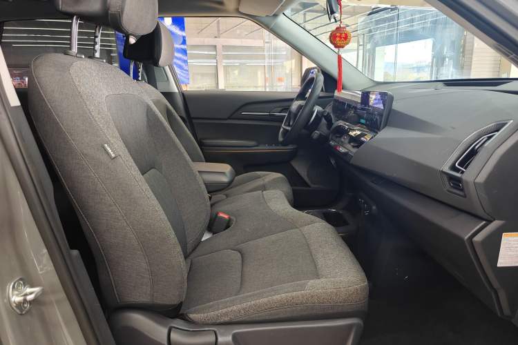 Used Kia EV5 2024 530 Light Right Front Seat