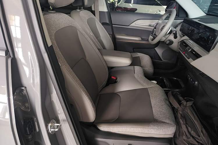 Used Kia EV5 2024 530 Air Right Front Seat