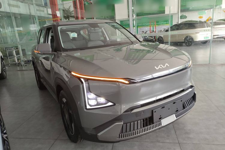 Used Kia EV5 2024 530 Light Exterior 2