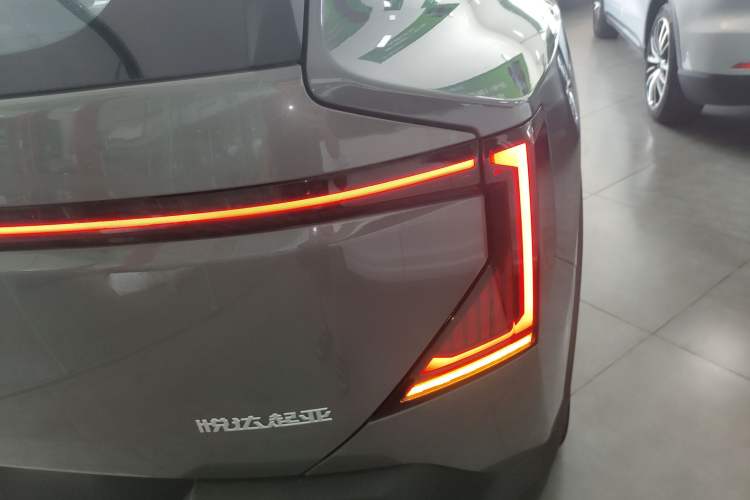 Used Kia EV5 2024 530 Light Exterior 6