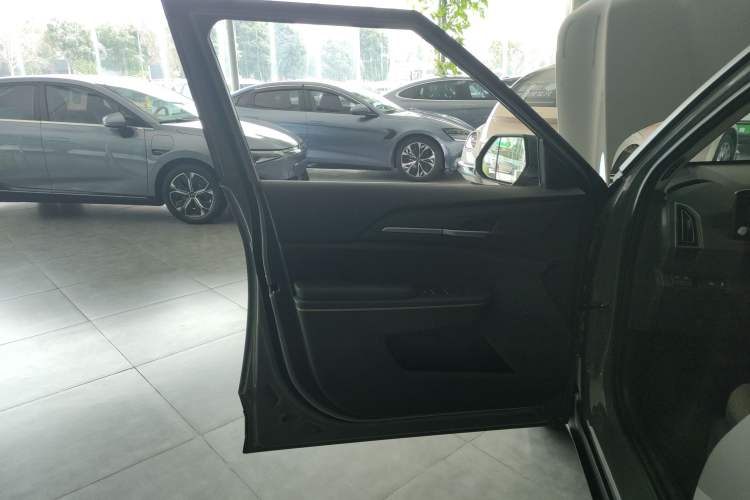 Used Kia EV5 2024 530 Light Interior 7