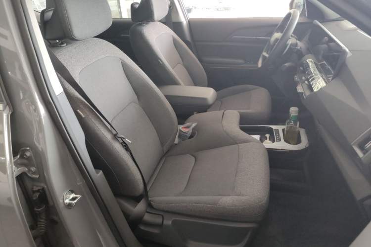Used Kia EV5 2024 530 Light Right Front Seat