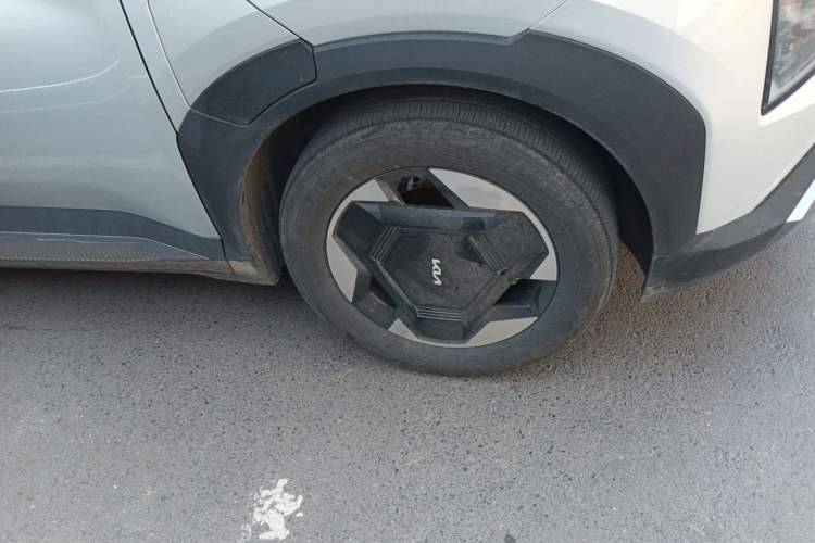 Used Kia EV5 2024 530 Air Right Front Wheel Hub