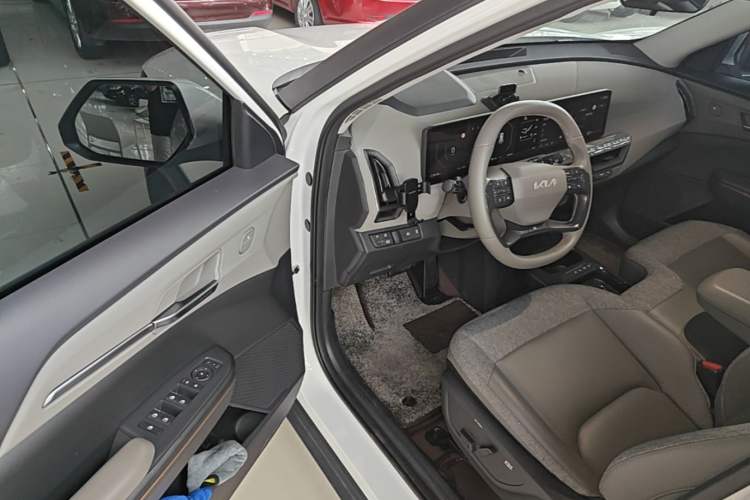 Used Kia EV5 2024 530 Land Driver Seat