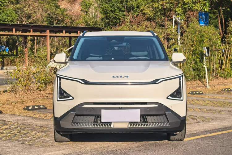 Used Kia EV5 2024 530 Land Exterior 1